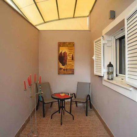 Apartament Ioanna Erétria